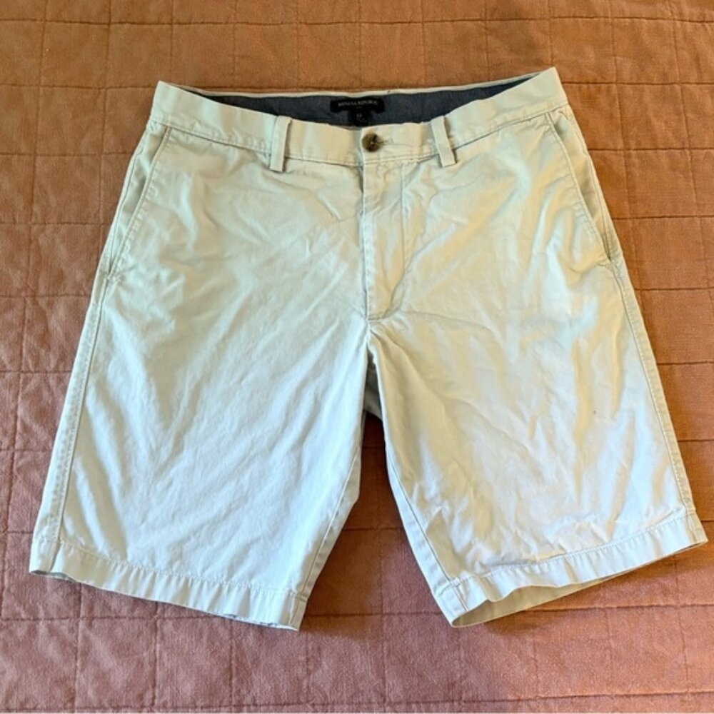 Banana Republic Cream Flat Front Shorts